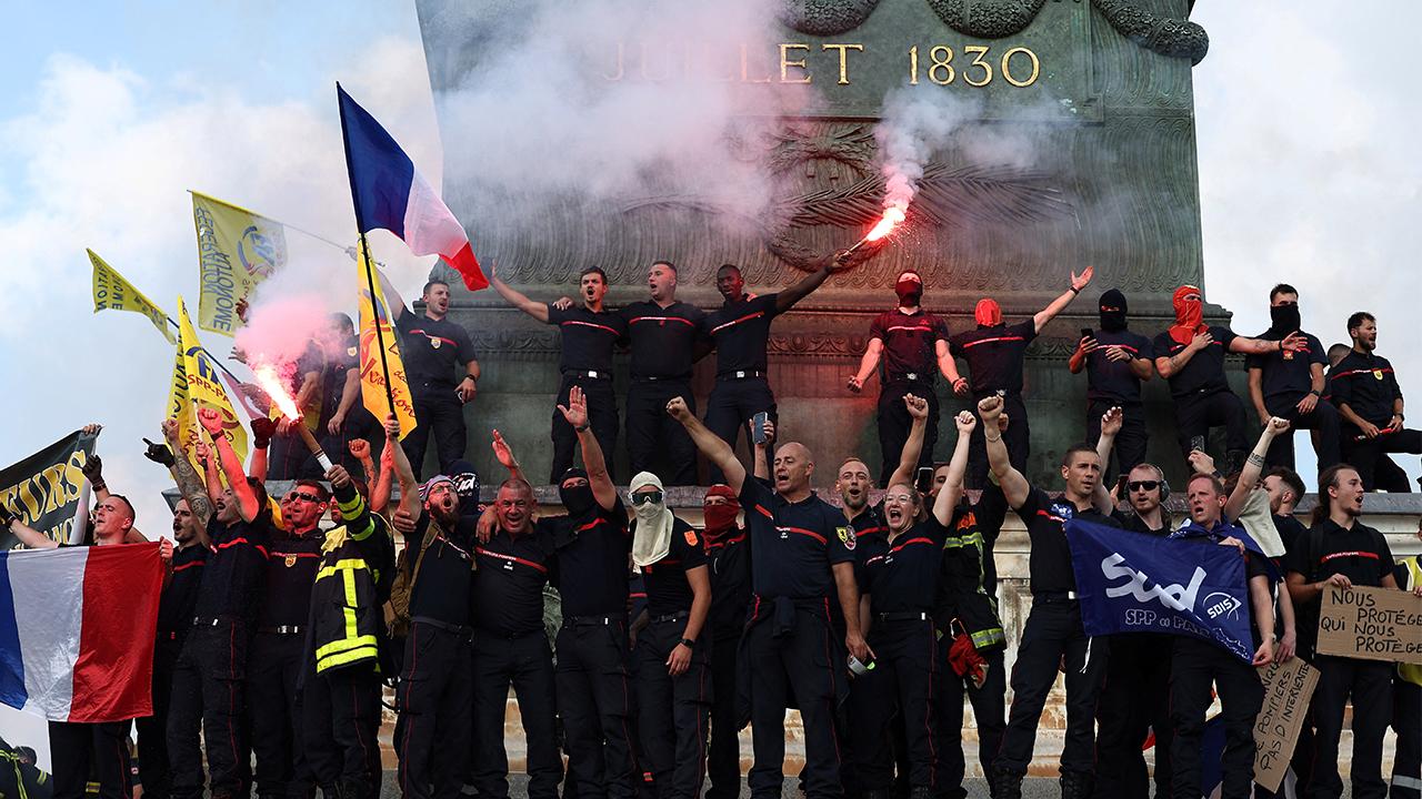 fransa-protesto-2492061.jpg