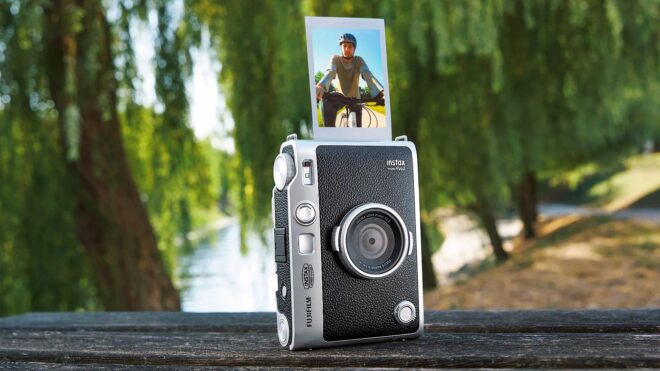 Fujifilm, yeni şipşak fotoğraf makinesi Instax Mini Evo 2'yi tanıttı