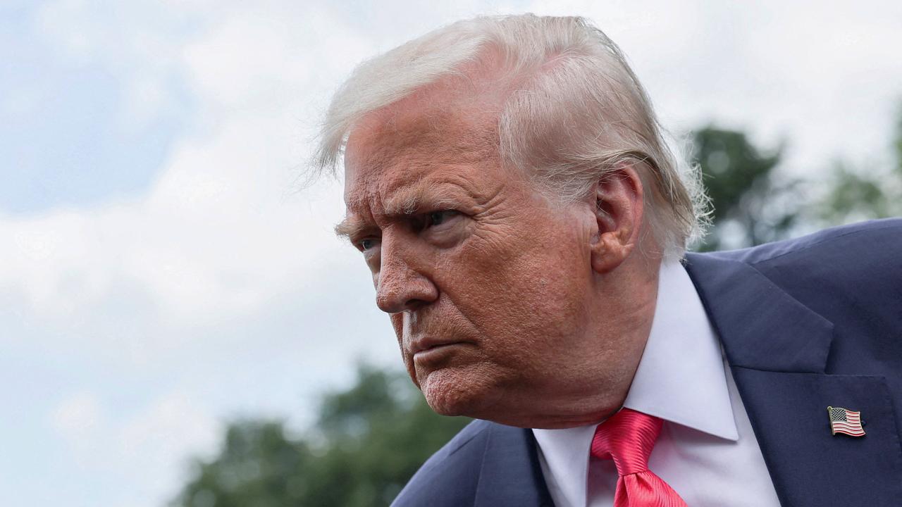 trump-re-2380153.jpg