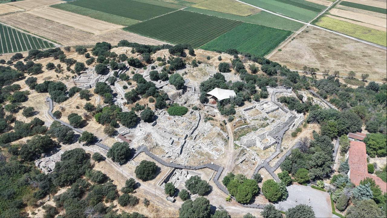 agora-dha-2487707.jpg