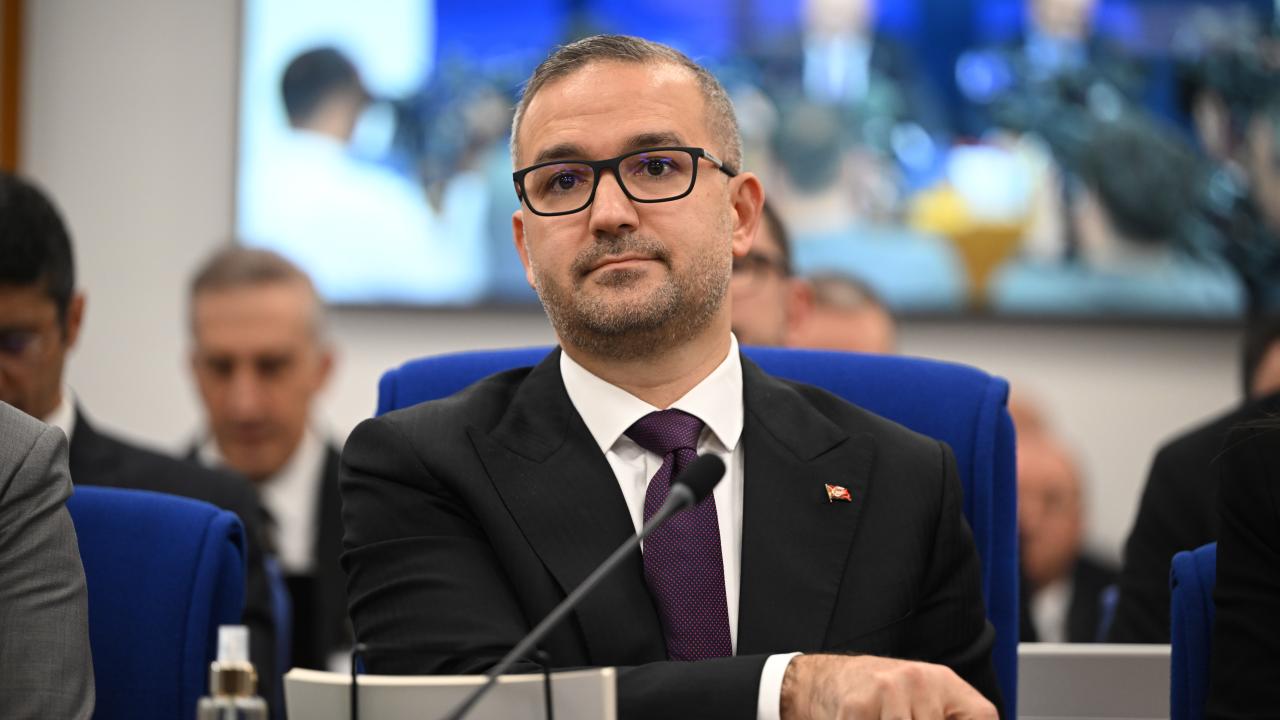 fatih-karahanaa-2493835.jpg