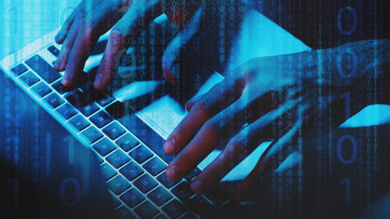 bilgisayar-korsan-hacker-2454203.jpg