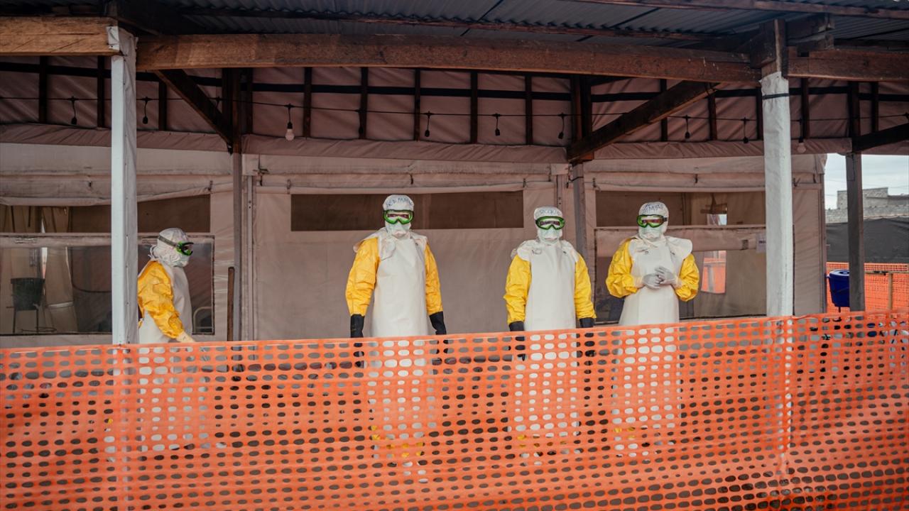 ebola-kdc-aa-2465793.jpg