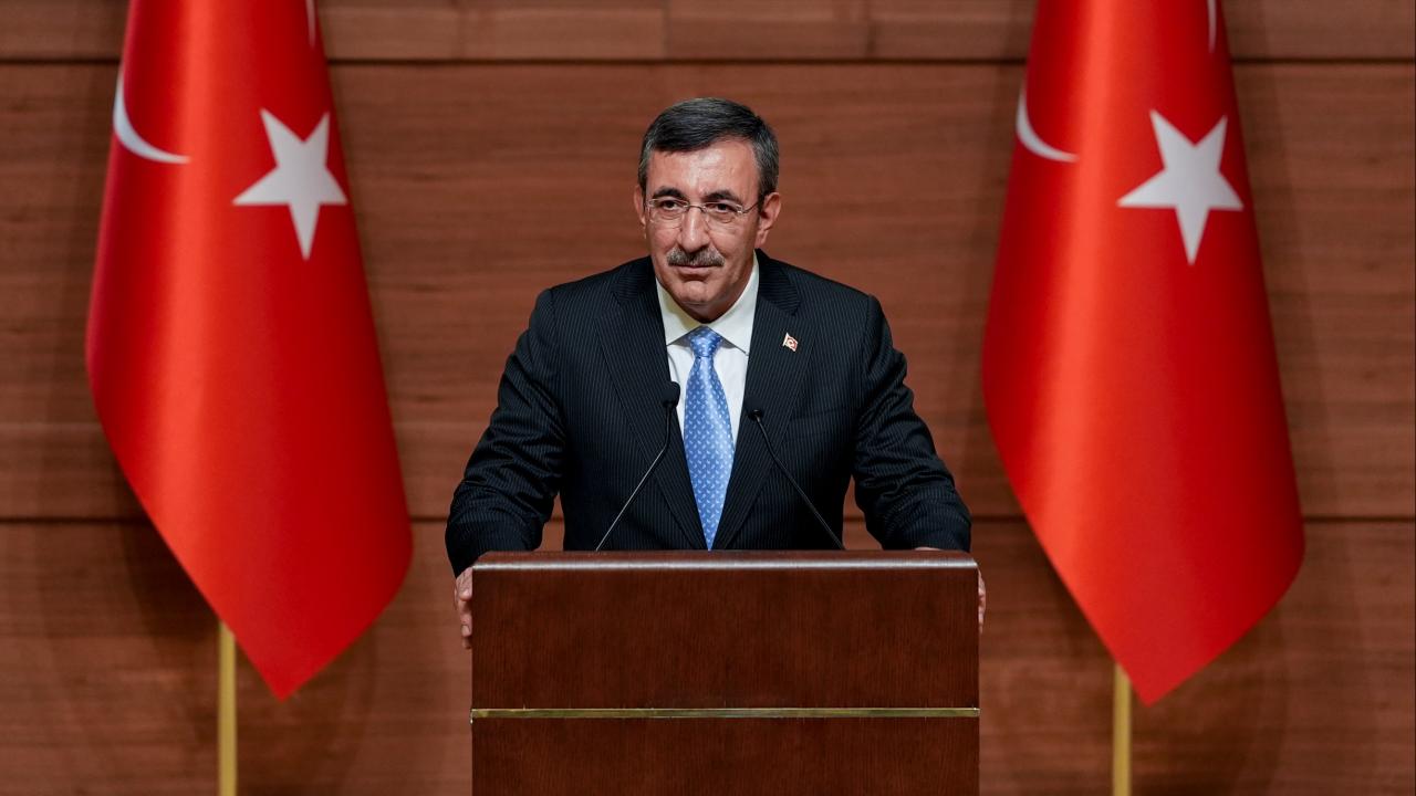 cevdet-yilmazaa-2483911.jpg