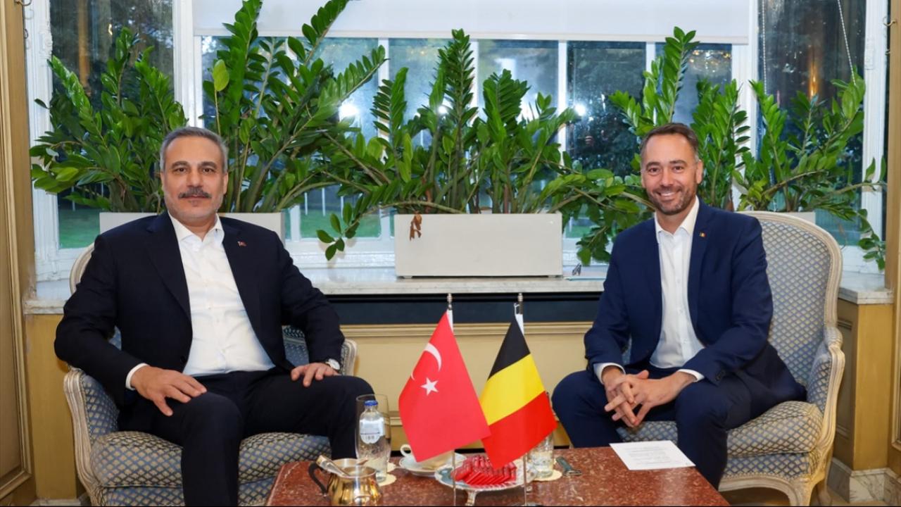 hakan-fidanaa-2496925.jpg