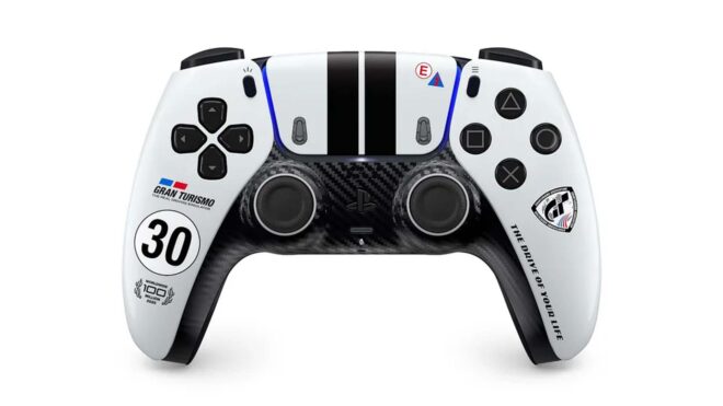 Gran Turismo 7'ye gelen yeni araçlar ve serinin 30. yılına özel kontrolcü duyuruldu