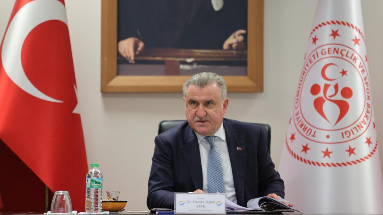 osman-askin-bak-aa-2469286.jpg