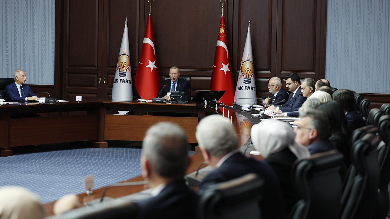 ak-parti-myk-mart-2025-2348833.jpg