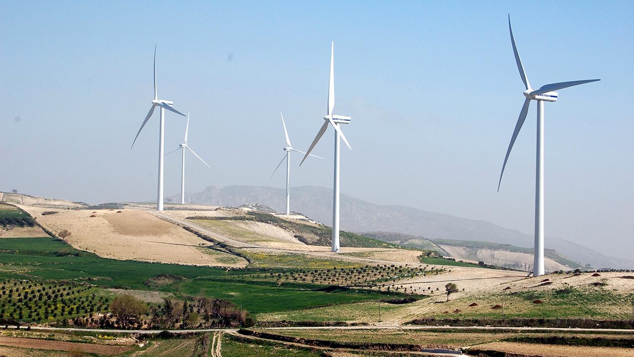 ruzgar-enerjisi-aa-1512691.jpg
