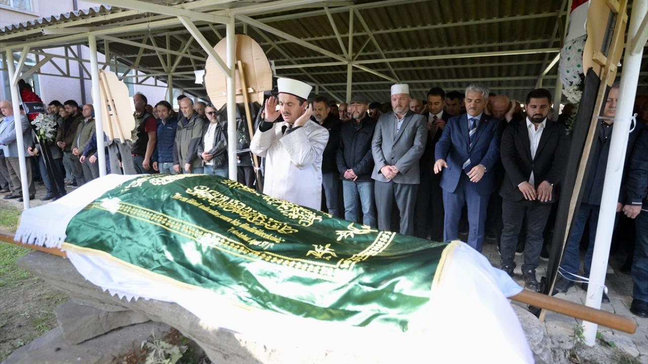 recep-levent-ozturk-cenazeaa-2493836.jpg