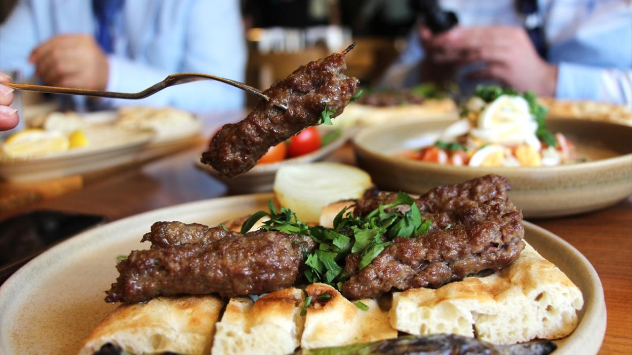 antalya-sis-kofte-aa-2497493.jpg