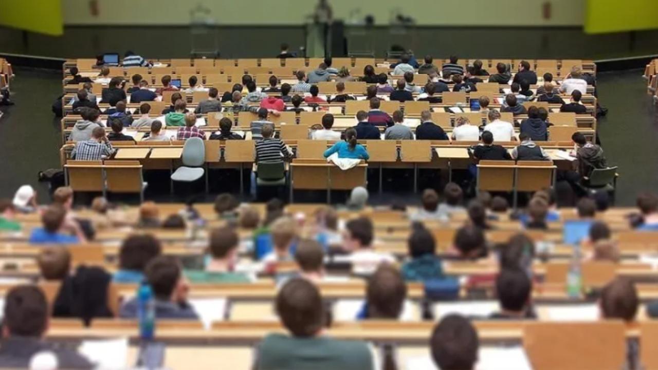universite-ogrenci-aa-2478266.jpg