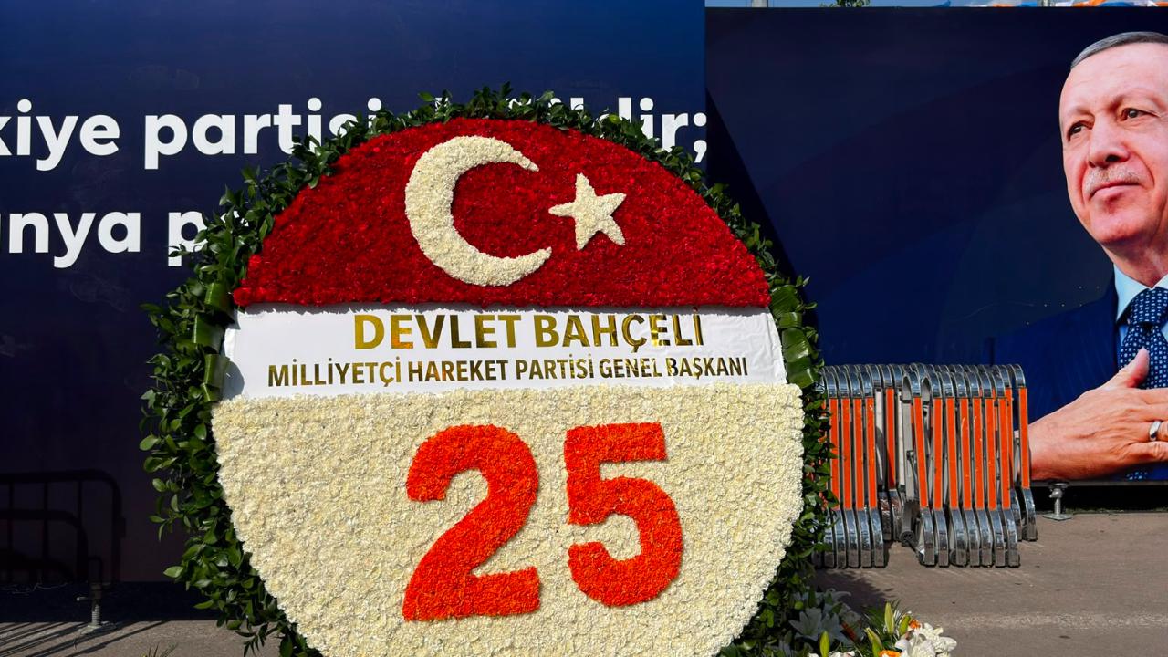 bahceli-celenk-2482402.jpg