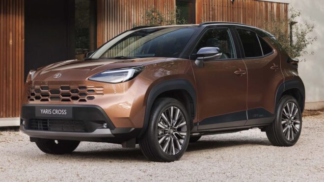 Makyajlı Toyota Yaris Cross görücüye çıkarıldı