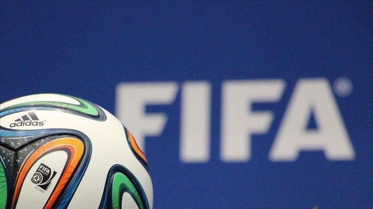 fifa-1591903.jpg