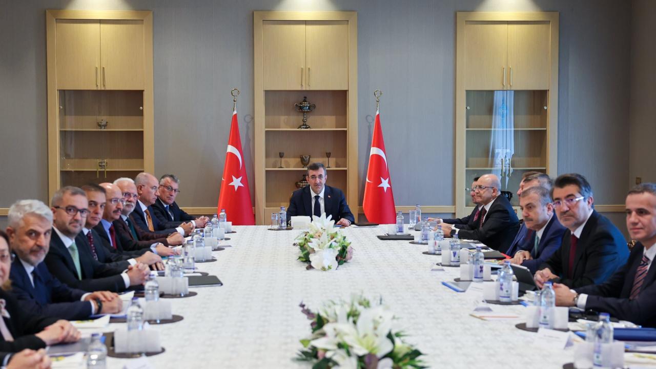 fon-kurulu-trt-2492926.jpg