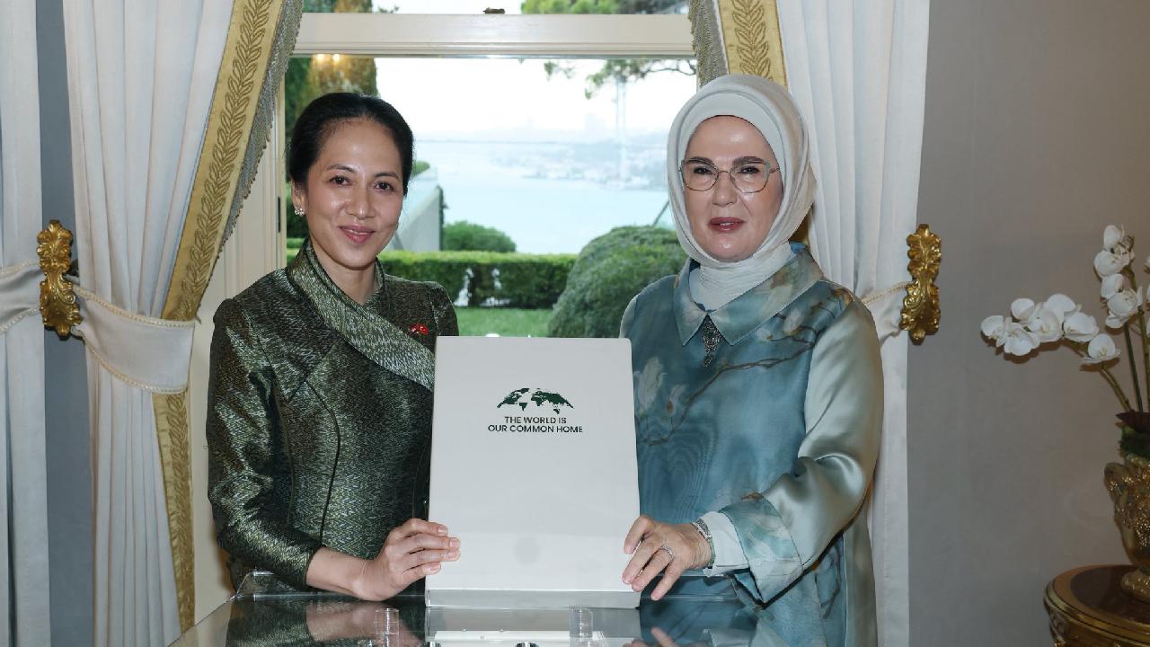 emine-erdogan-pich-chanmony-2496490.jpg