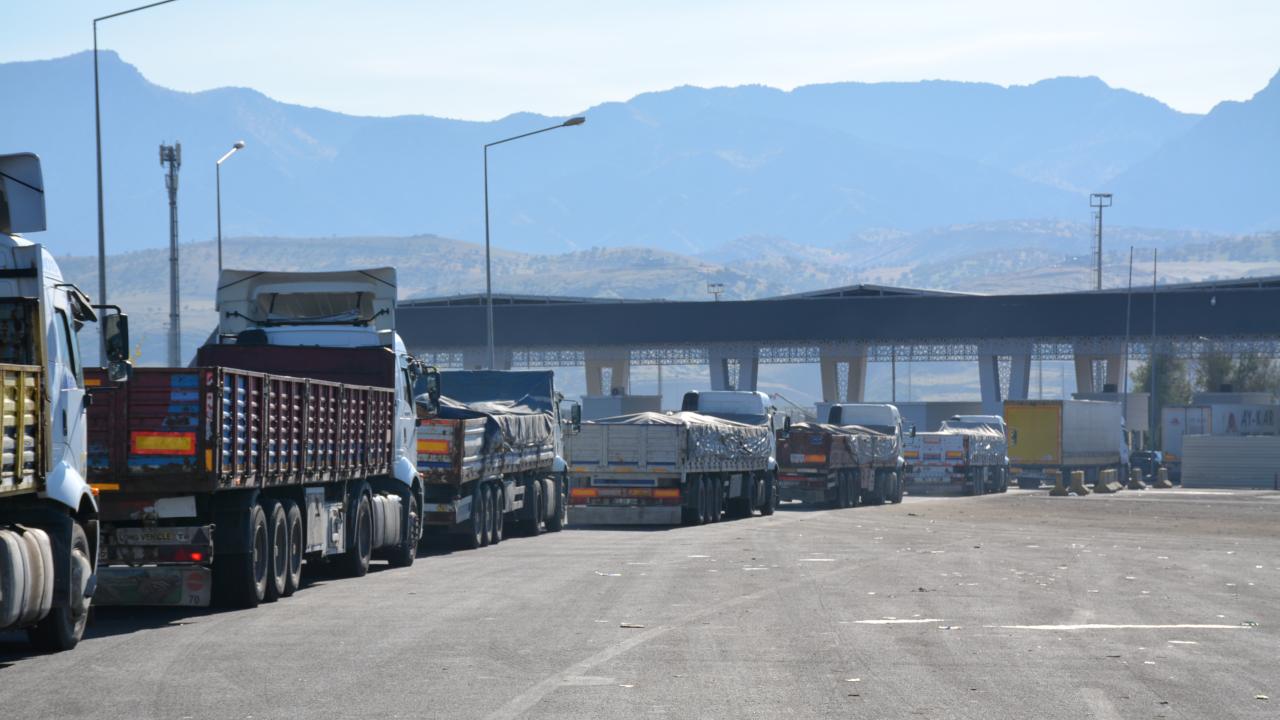 habur-gumruk-kapisi-tir-aa-2480668.jpg