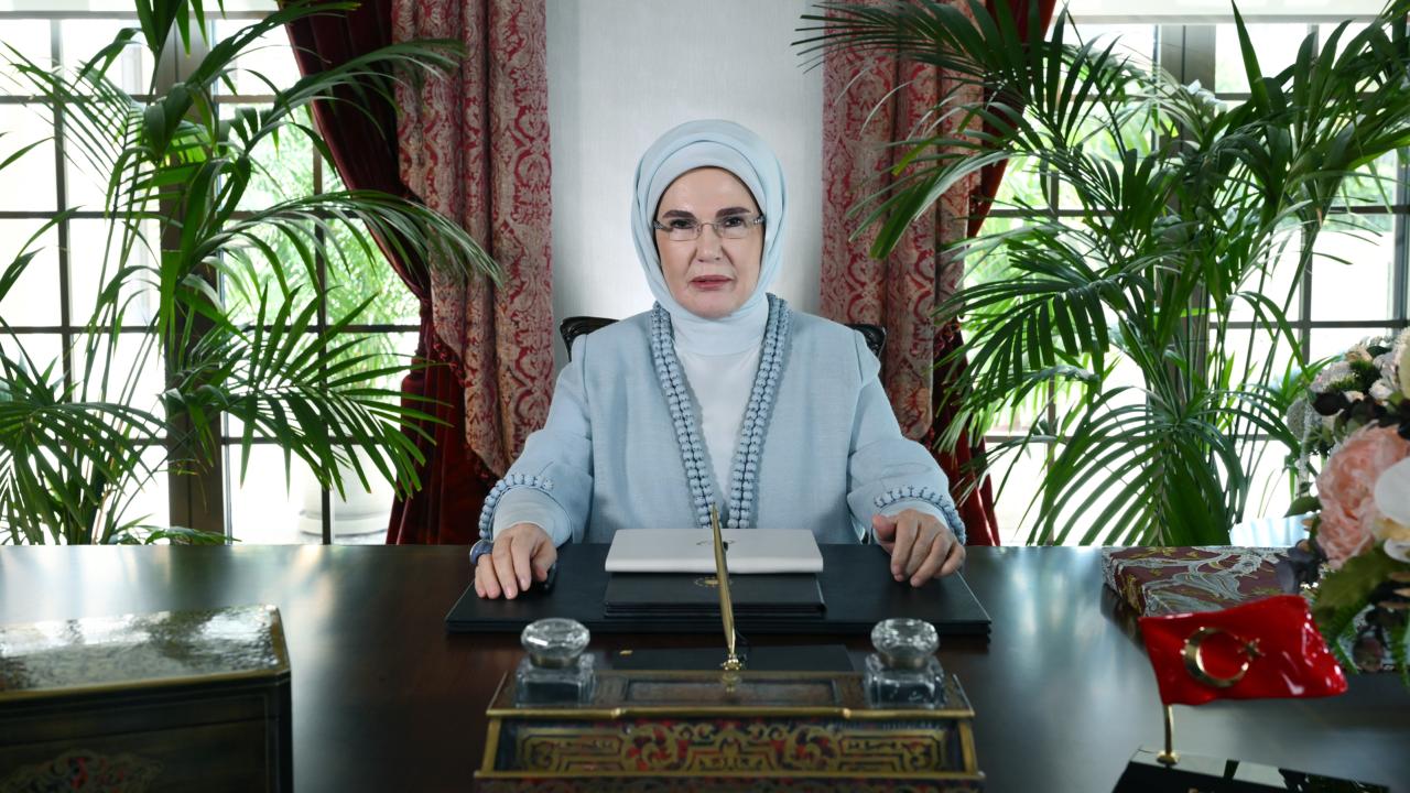 emine-erdogan-video-mesaj-aa-2484759.jpg