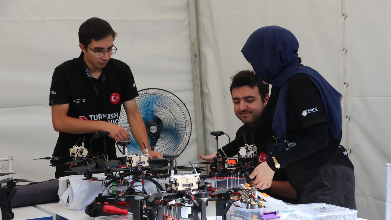 teknofest-iha-aa-2483220.jpg