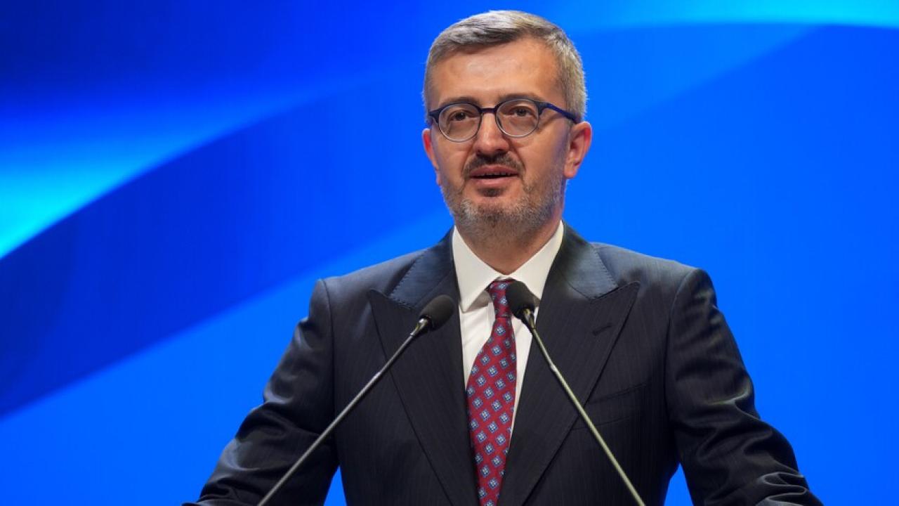 burhanettin-duran-2468988.jpg