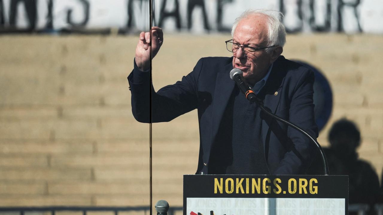 sanders-reu-2449528.jpg