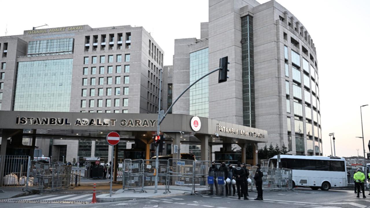 istanbul-adliyesi-2344880.jpg